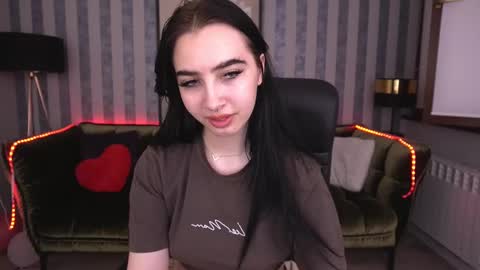 Snapshot of wildkittenx_ chatting on March 12, 2025, 5:49 pm Alena online show from March 12, 2025, 5:49 pm