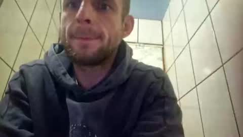 Snapshot of wildmike93 chatting on June 14, 2026, 4:20 pm wildmike93 online show from June 14, 2026, 4:20 pm