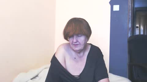 Snapshot of wildredcat chatting on October 3, 2025, 10:56 am WildRedCat online show from October 3, 2025, 10:56 am