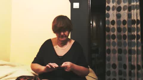 Snapshot of wildredcat chatting on October 12, 2025, 9:03 pm WildRedCat online show from October 12, 2025, 9:03 pm