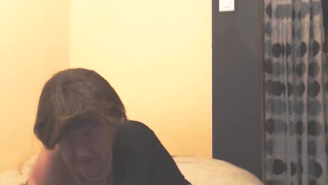 WildRedCat online show from January 18, 2026, 10:35 pm