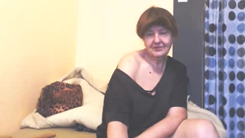 Snapshot of wildredcat chatting on February 8, 2026, 11:46 am WildRedCat online show from February 8, 2026, 11:46 am