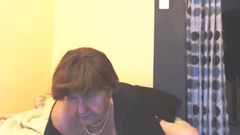 Snapshot of wildredcat chatting on February 11, 2026, 2:33 pm WildRedCat online show from February 11, 2026, 2:33 pm