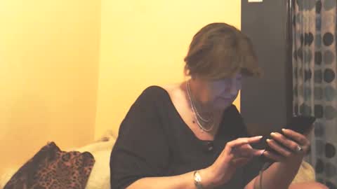 Snapshot of wildredcat chatting on March 11, 2026, 5:52 pm WildRedCat online show from March 11, 2026, 5:52 pm