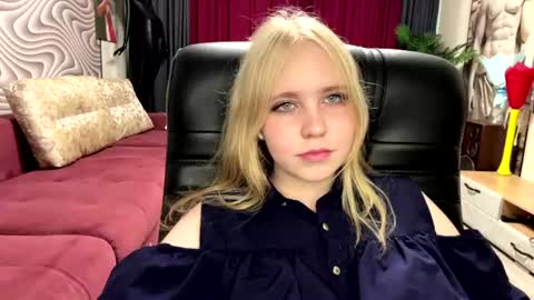 Snapshot of wilhelminafraker chatting on June 21, 2026, 9:12 am Anny online show from June 21, 2026, 9:12 am