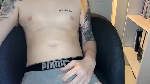 Snapshot of will3046 chatting on October 28, 2025, 11:58 am will3046 online show from October 28, 2025, 11:58 am