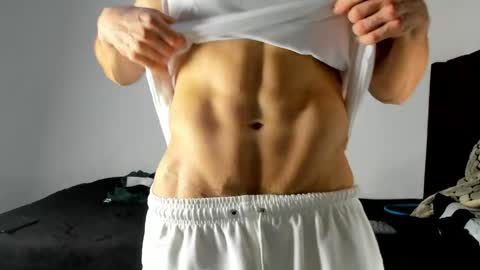 will_ferrari300 online show from May 5, 2026, 1:02 am