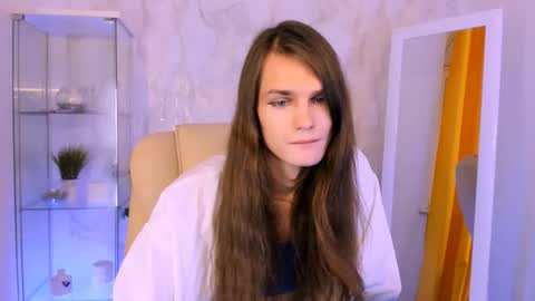 Will My schedule for this week Monday Tuesday ThursdaySaturday online show from December 2, 2025, 9:32 pm