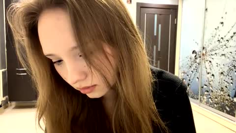 Olivia online show from March 9, 2026, 4:11 pm