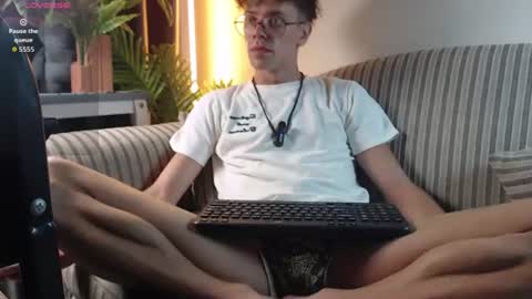William online show from June 25, 2026, 10:03 pm