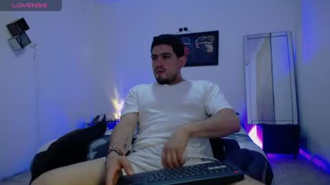 William Steel online show from May 8, 2026, 12:54 pm