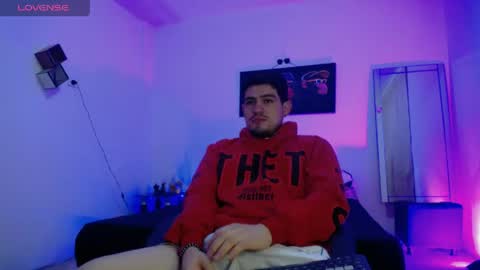 Snapshot of william_steel_ chatting on May 14, 2026, 10:11 am William Steel online show from May 14, 2026, 10:11 am
