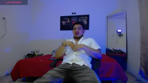 Snapshot of william_steel_ chatting on June 4, 2026, 11:27 am William Steel online show from June 4, 2026, 11:27 am