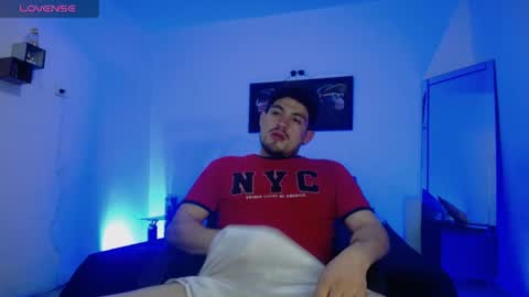 Snapshot of william_steel_ chatting on June 6, 2026, 3:00 am William Steel online show from June 6, 2026, 3:00 am