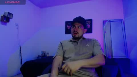 Snapshot of william_steel_ chatting on June 9, 2026, 11:11 am William Steel online show from June 9, 2026, 11:11 am