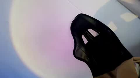 Snapshot of willing_and_wet chatting on October 6, 2025, 6:00 am LE XI online show from October 6, 2025, 6:00 am