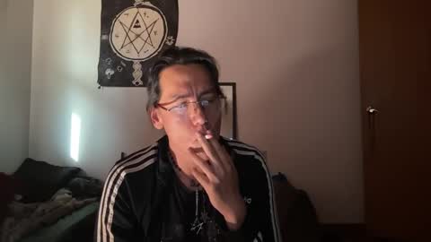 Snapshot of willlohne5 chatting on November 1, 2025, 8:11 pm Ville Lohner online show from November 1, 2025, 8:11 pm