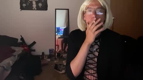 Snapshot of willlohne5 chatting on November 6, 2025, 10:38 am Ville Lohner online show from November 6, 2025, 10:38 am