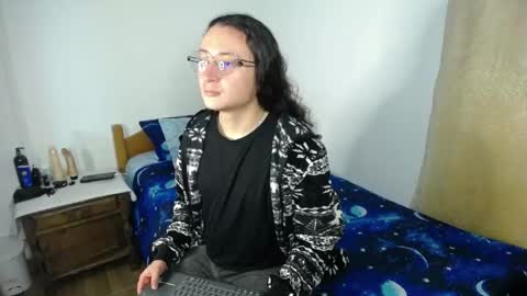 willmonkey online show from May 6, 2026, 3:35 am