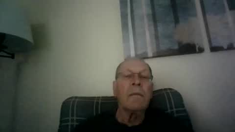 Snapshot of willnedoher chatting on April 22, 2026, 12:39 pm Willhedoher online show from April 22, 2026, 12:39 pm