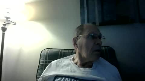 Snapshot of willnedoher chatting on May 2, 2026, 12:21 pm Willhedoher online show from May 2, 2026, 12:21 pm