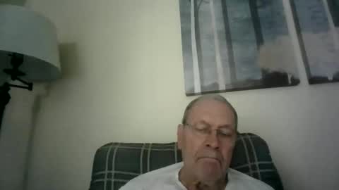 Snapshot of willnedoher chatting on May 3, 2026, 12:55 pm Willhedoher online show from May 3, 2026, 12:55 pm