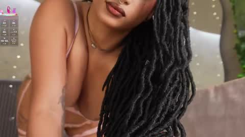 Snapshot of willow_hendrix chatting on November 27, 2025, 2:41 pm Ms Willow online show from November 27, 2025, 2:41 pm