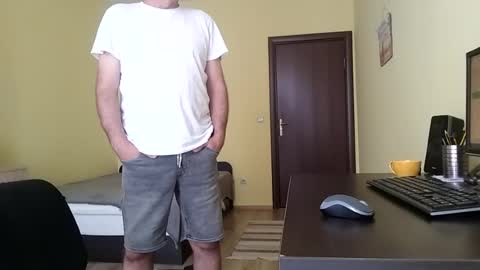 willxc online show from July 16, 2026, 10:43 am
