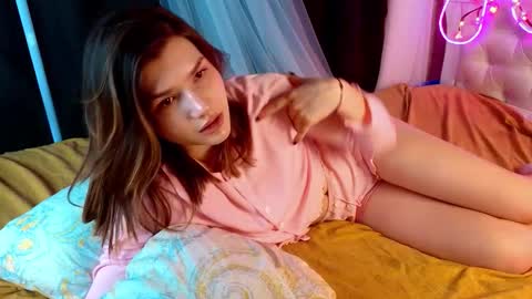 Vicki3 online show from March 3, 2026, 7:03 am