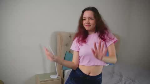 Snapshot of wilmavitanza chatting on September 16, 2025, 4:35 am for u Alise online show from September 16, 2025, 4:35 am