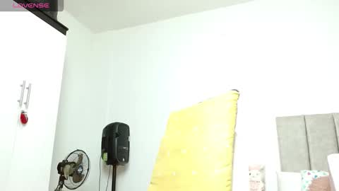 Only wilsonsiara01 online show from March 7, 2026, 5:37 am