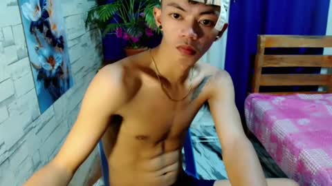 Snapshot of win_boy chatting on June 23, 2026, 5:16 am win_boy online show from June 23, 2026, 5:16 am