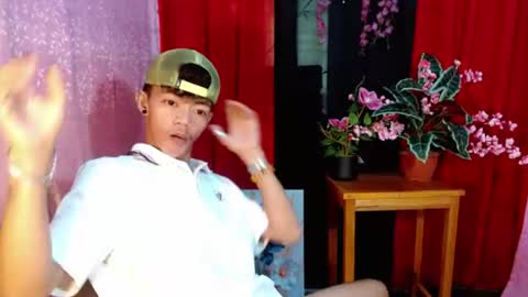Snapshot of win_boy chatting on July 12, 2026, 1:51 am win_boy online show from July 12, 2026, 1:51 am