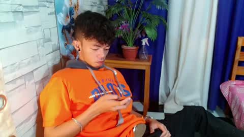 Snapshot of win_boy chatting on July 30, 2026, 3:55 pm win_boy online show from July 30, 2026, 3:55 pm