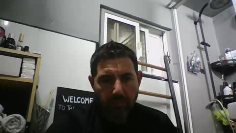 Snapshot of windowpane5 chatting on April 4, 2026, 10:51 pm windowpane online show from April 4, 2026, 10:51 pm