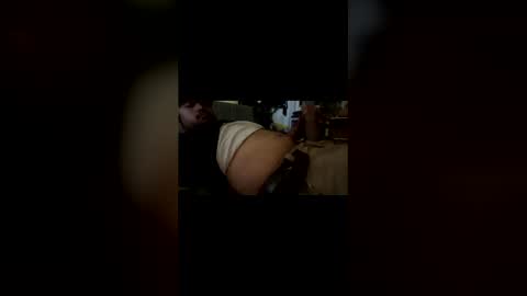 Snapshot of windowplug chatting on March 18, 2026, 6:44 pm windowplug online show from March 18, 2026, 6:44 pm