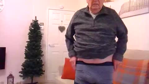 windy19391a online show from December 4, 2025, 9:07 am