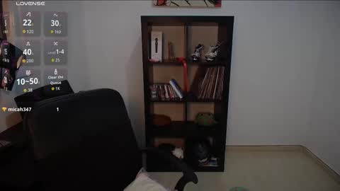 Sara online show from October 3, 2025, 5:21 pm