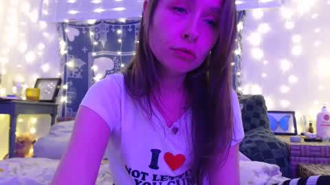Eevie online show from December 6, 2024, 3:30 am