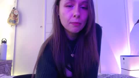 Eevie online show from January 10, 2025, 11:50 pm