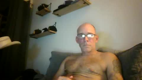 wingnutt765733 online show from October 24, 2025, 5:59 am