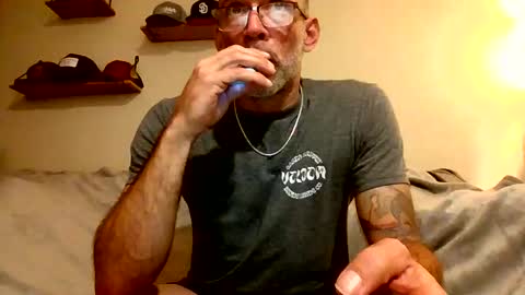 Snapshot of wingnutt765733 chatting on February 16, 2026, 4:30 am wingnutt765733 online show from February 16, 2026, 4:30 am