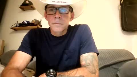 Snapshot of wingnutt765733 chatting on March 4, 2026, 4:51 am wingnutt765733 online show from March 4, 2026, 4:51 am