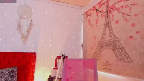 Snapshot of wini_fer chatting on February 19, 2025, 4:00 pm Wini Fer online show from February 19, 2025, 4:00 pm