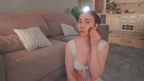 Lillian online show from June 13, 2026, 3:37 am