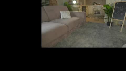 Lillian online show from June 16, 2026, 3:09 am