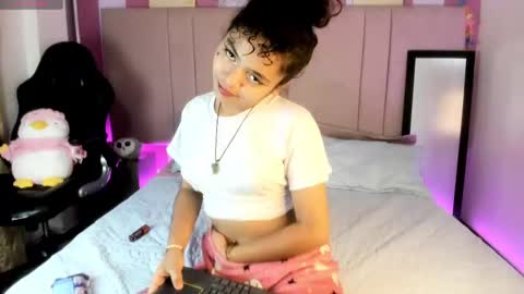  Winnifer Gonzalez  online show from March 8, 2025, 4:56 am