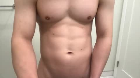 Snapshot of winsome_naked_gentleman chatting on January 5, 2025, 1:45 am WInsome online show from January 5, 2025, 1:45 am