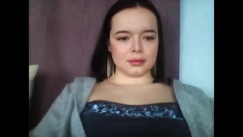 Snapshot of winter__white_rose chatting on January 8, 2025, 11:43 am Emma  online show from January 8, 2025, 11:43 am