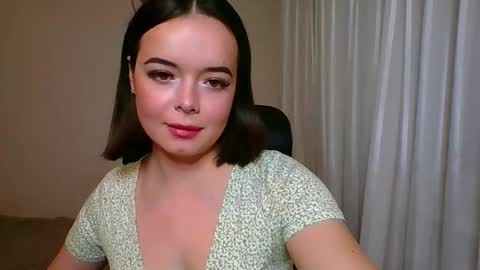 Snapshot of winter__white_rose chatting on September 24, 2025, 4:54 pm Emma  online show from September 24, 2025, 4:54 pm